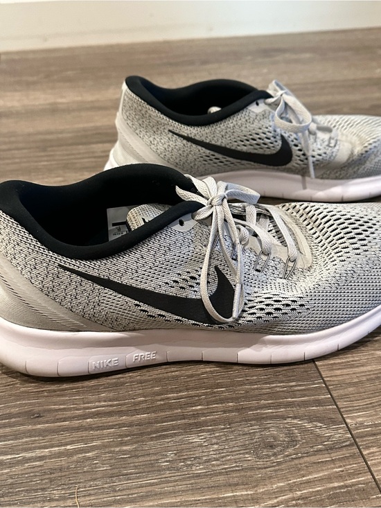 Nike Free RN Gray & Black Size 10 main image 10